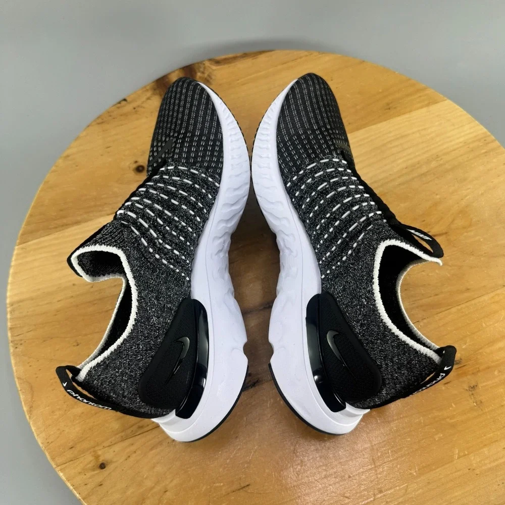 Nike React Phantom Run Flyknit 2 Oreo Womens Size 7.5 Running Shoes Black White